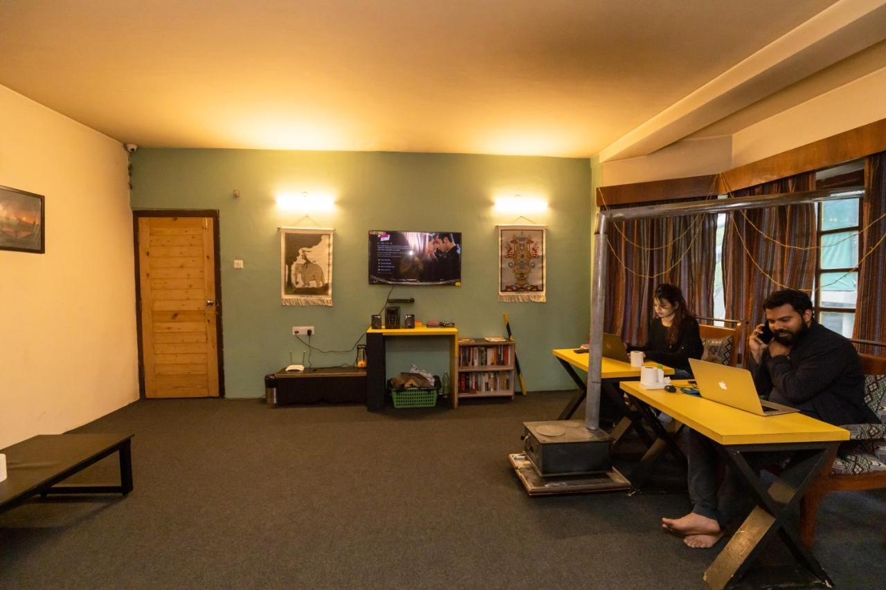 The Hosteller Manali Exterior photo